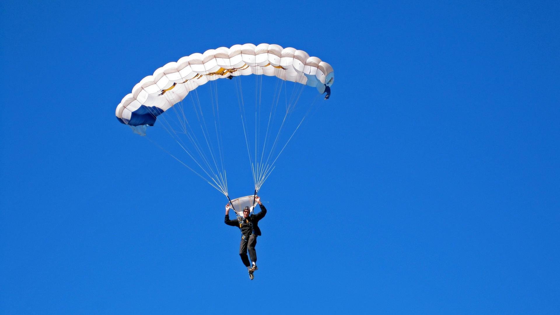 乐鱼体育网页-中国登山队在喜马拉雅山成功登顶，夺得金牌，中国喜马拉雅山登山第一人